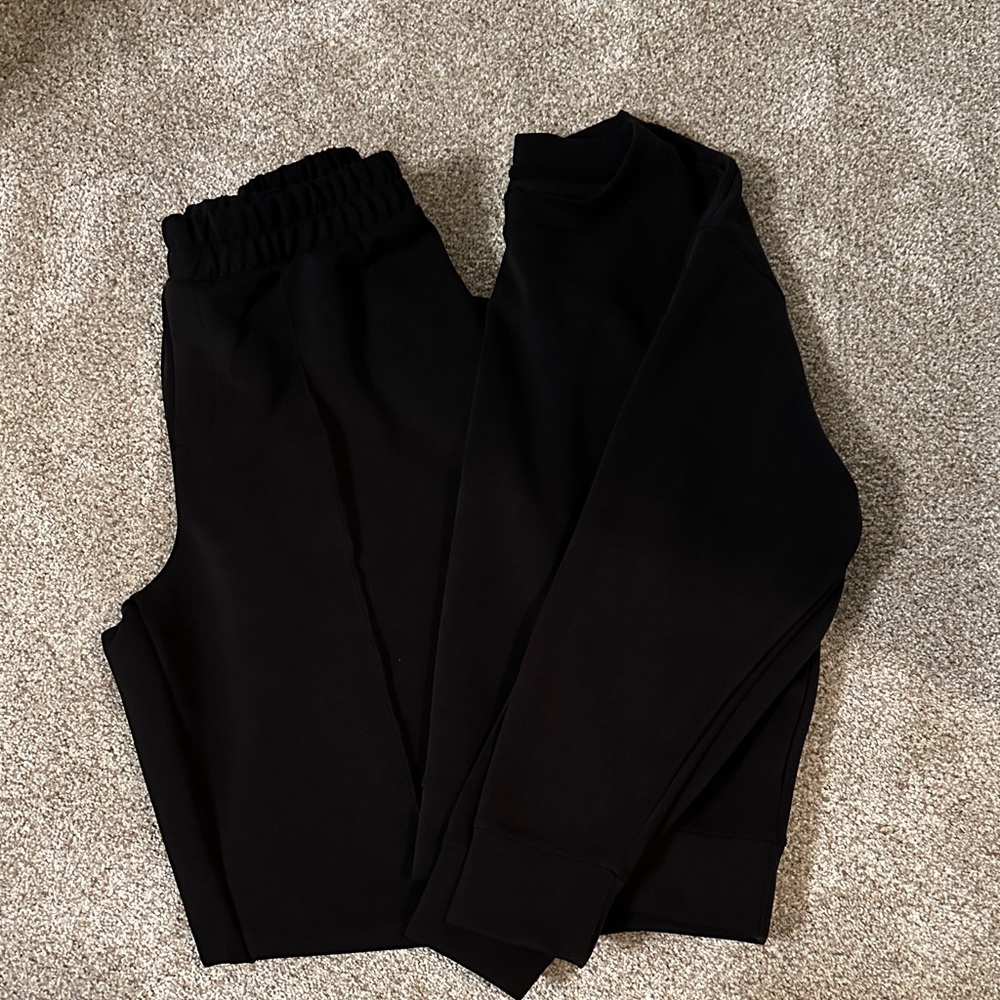 A New Day sand wash heavyweight, Black Wide Leg Pants and top